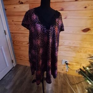 Valentines is coming. Nightgown. Hearts. Silky-smooth material.  Size 3x 22/24